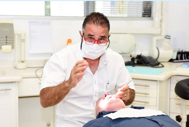 dentist in Parktown North